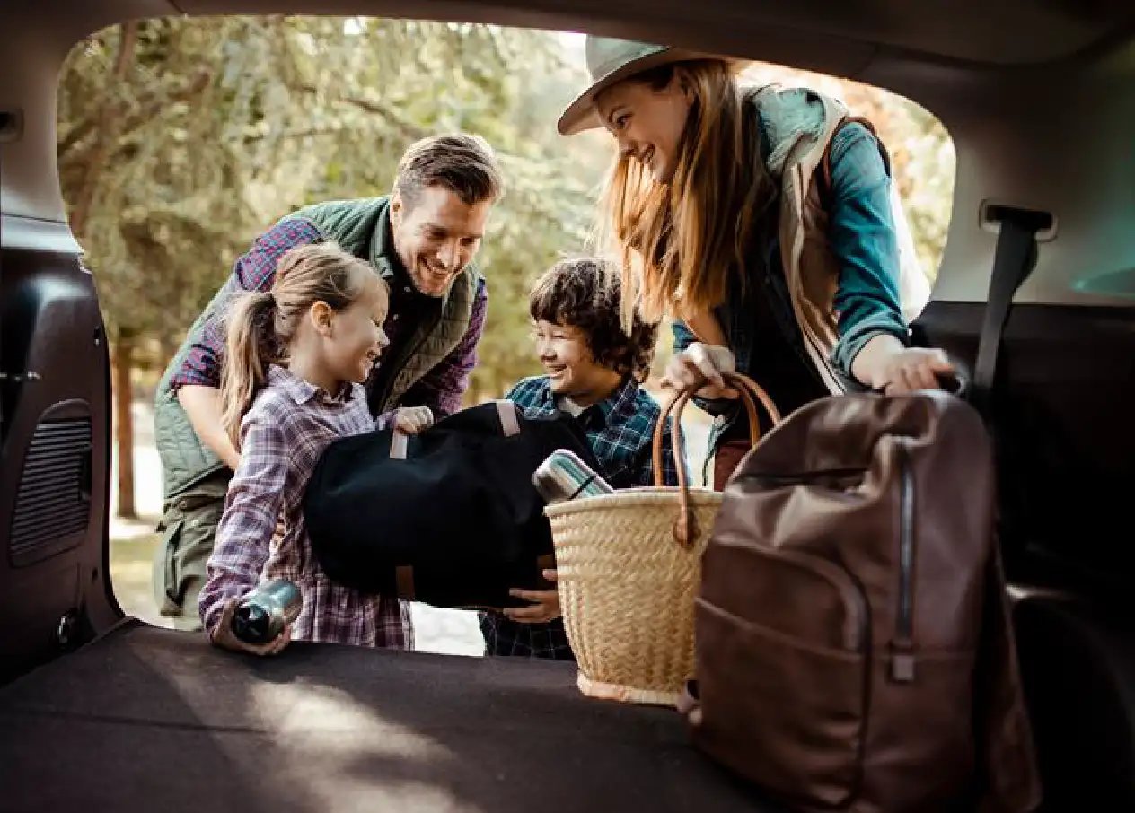 familia despues de contratar alarma de garaje