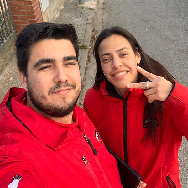 Comerciales-Sector-Alarm-Trabajando