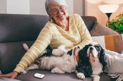 Guía completa de seguridad para ancianos que viven solos: Protege a quienes más quieres
