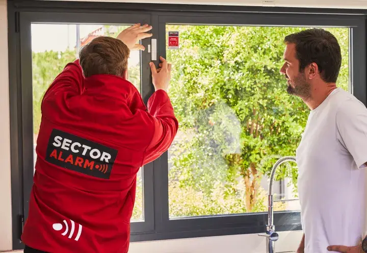 Adiós a los barrotes: La guía definitiva de seguridad para ventanas sin rejas