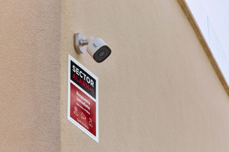 Seguridad Residencial con Cámaras de Sector Alarm