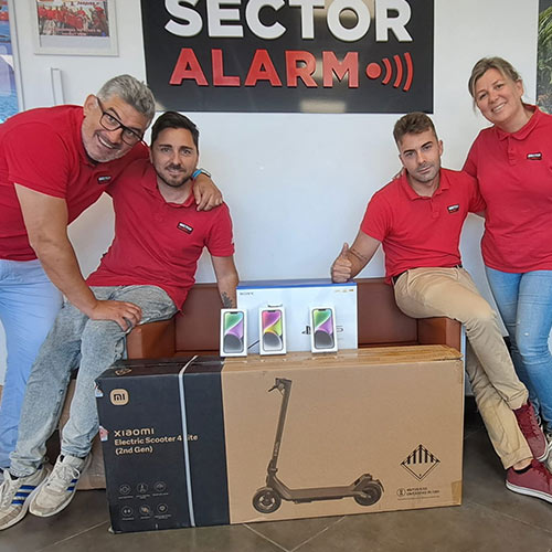 Comerciales de Sector Alarm sonriendo